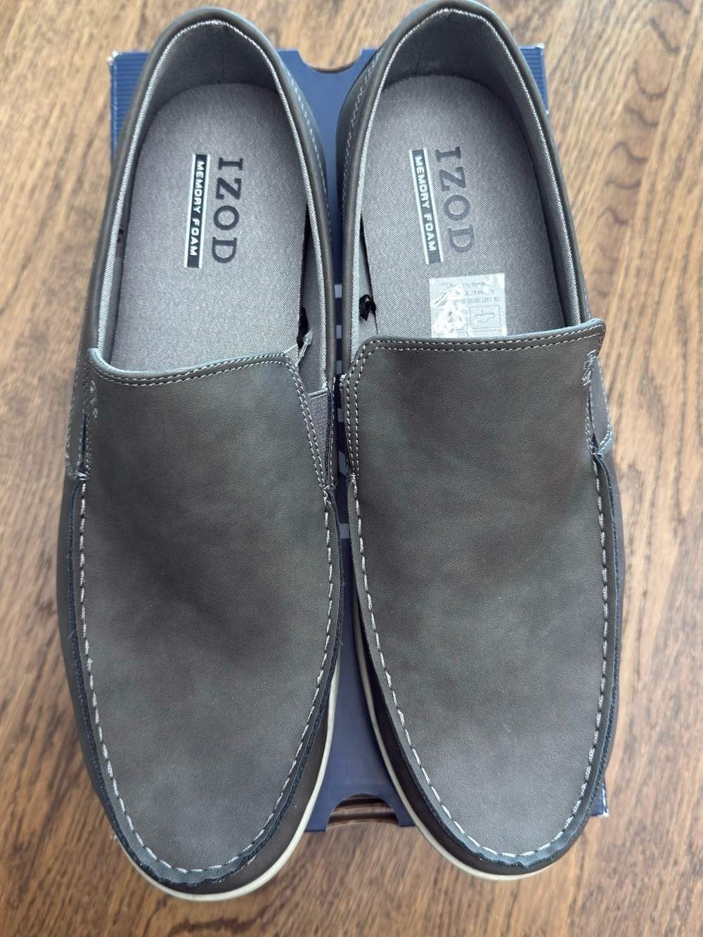 IZOD Seapoint Men’s Size 13 Gray Memory Foam Slip-On Loafers New in Box